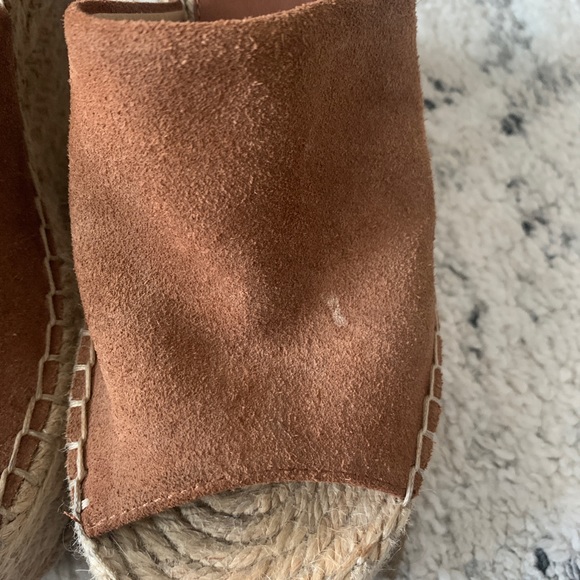 MARC FISHER WEDGE SANDALS - Picture 2 of 9